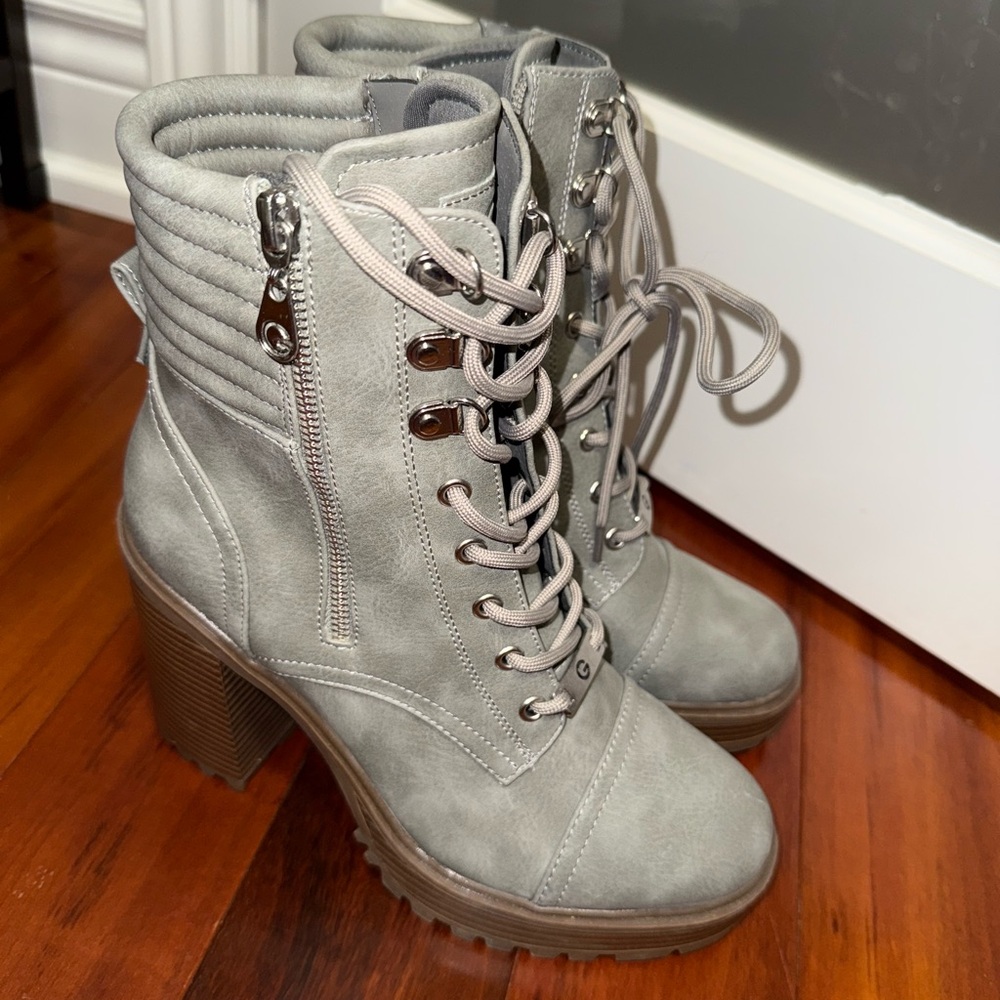 GBG Los Angeles Gray Lace-Up Boots